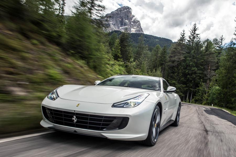  Ferrari GTC4Lusso 2016 года  (WW) (фото 32 из 58)